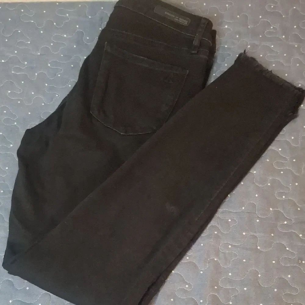 Articles Of Society Women's Black Distressed Skinny Jeans size 27